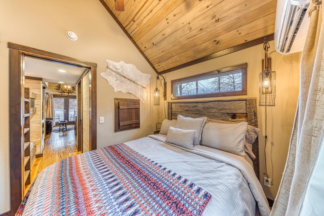 Smoky Mountain Tiny Home Pigeon Forge Exteriör bild